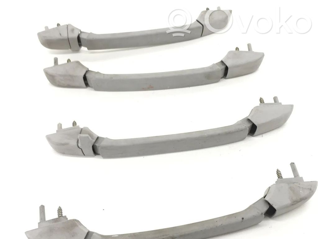 Front door interior handle   MGM123,8231321