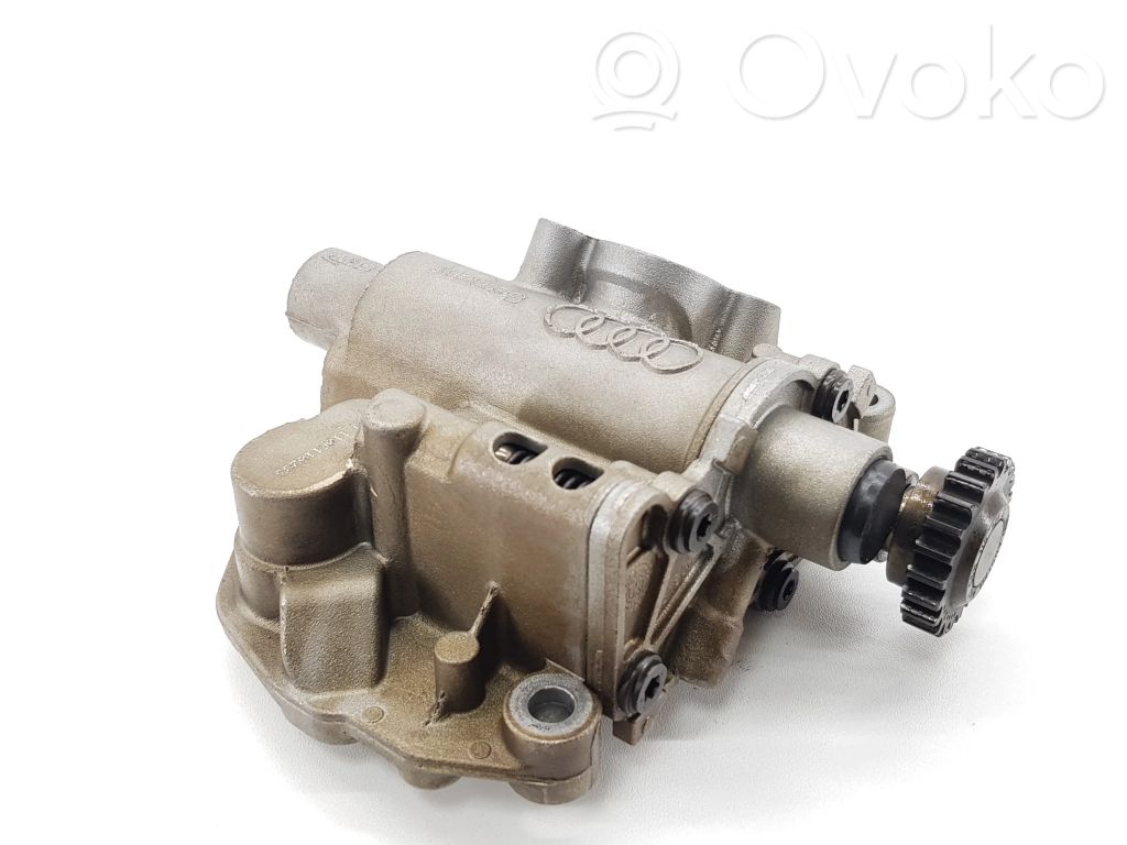 Audi A4 S4 B5 8D Öljypumppu 