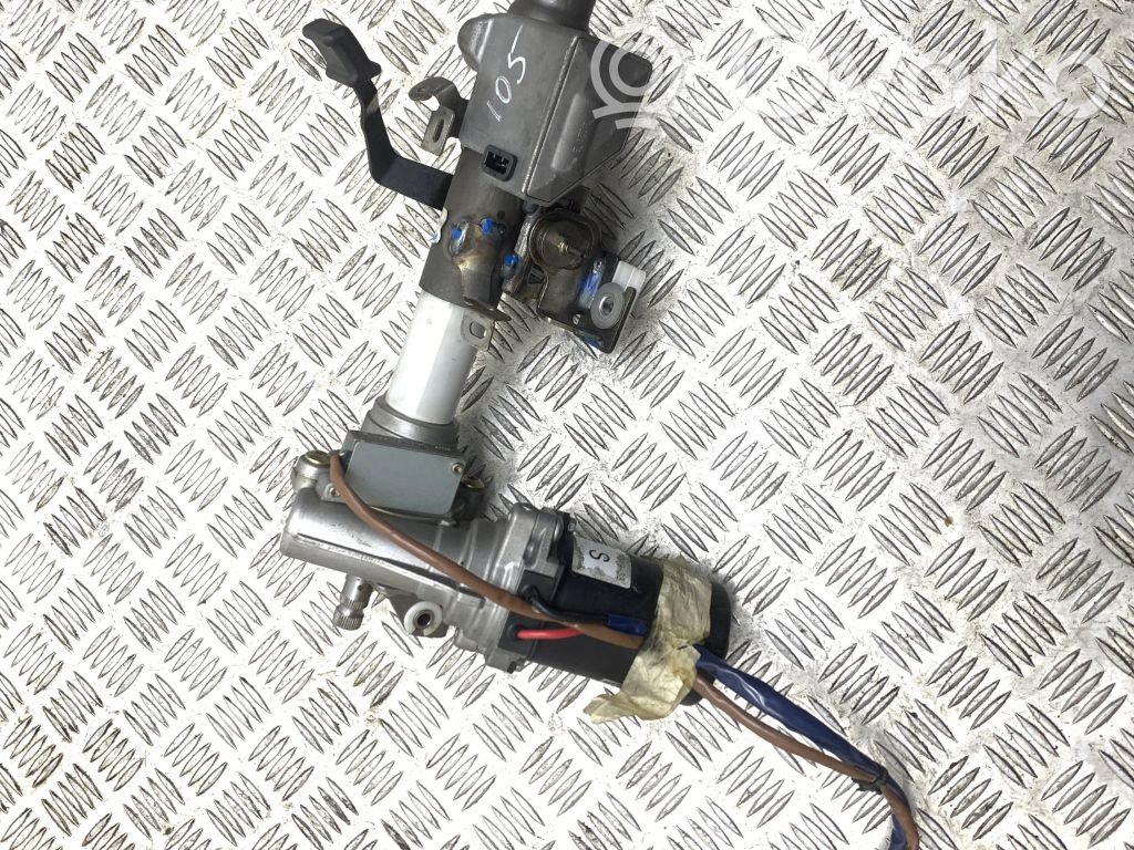 Toyota Yaris Lenkgetriebe 