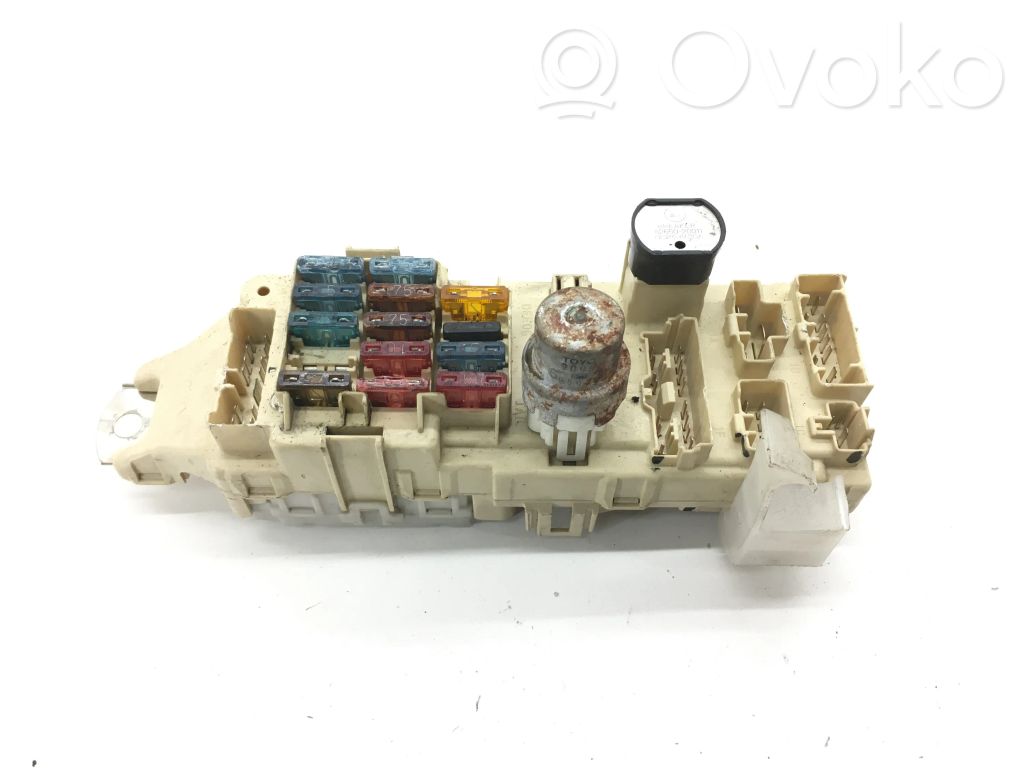 Toyota Supra A80 Module de fusibles 