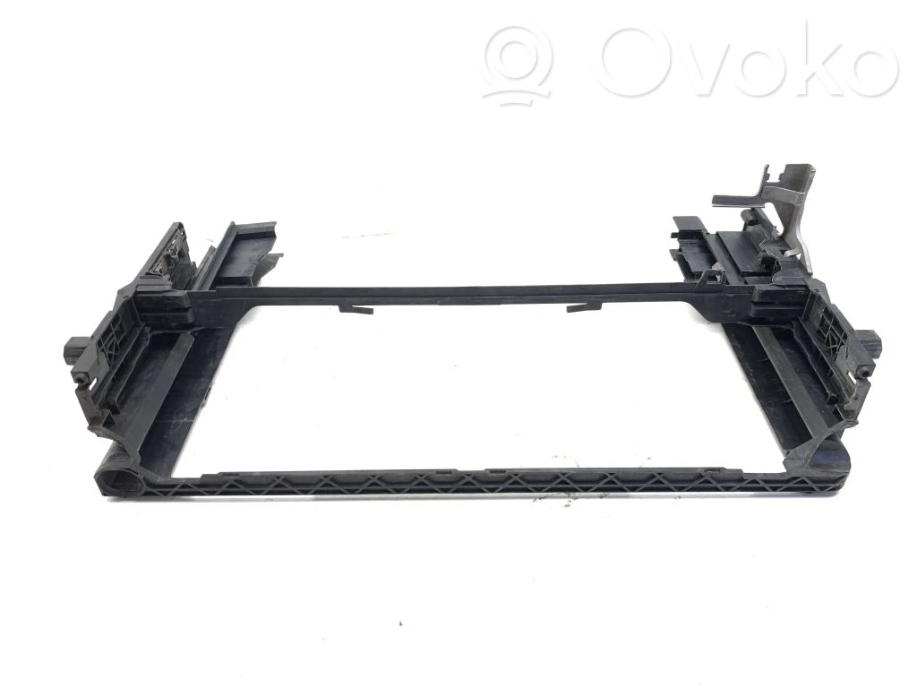 BMW 7 F01 F02 F03 F04 Panel mocowania chłodnicy / góra 