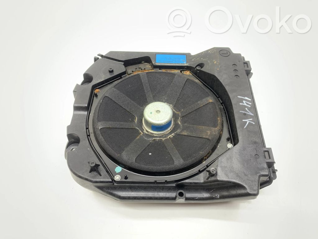 BMW 5 F10 F11 Subwoofer 