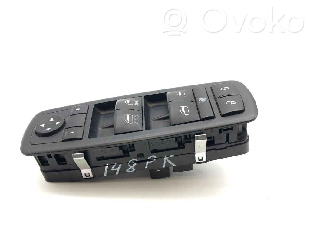 Jeep Cherokee KL Przyciski szyb 