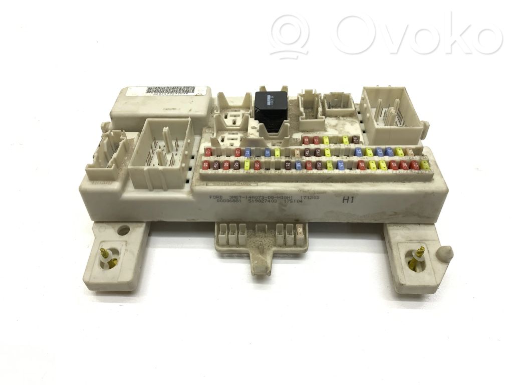 Ford C-MAX I Fuse module 