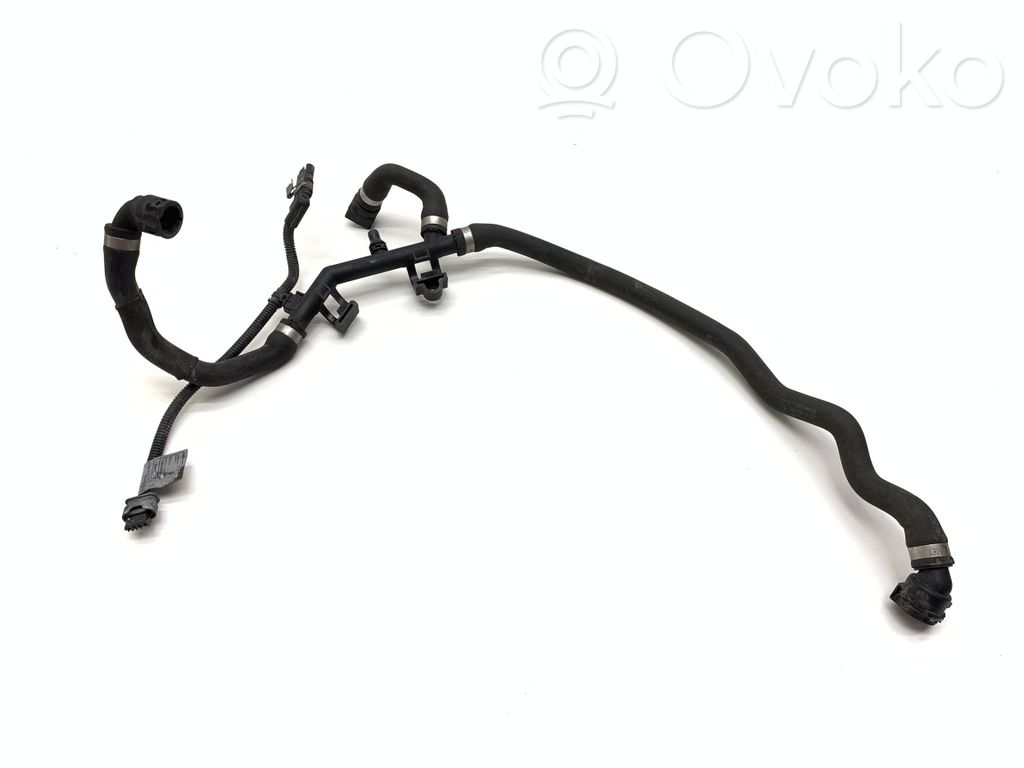 BMW 5 F10 F11 Conductă/furtun lichid de răcire motor 