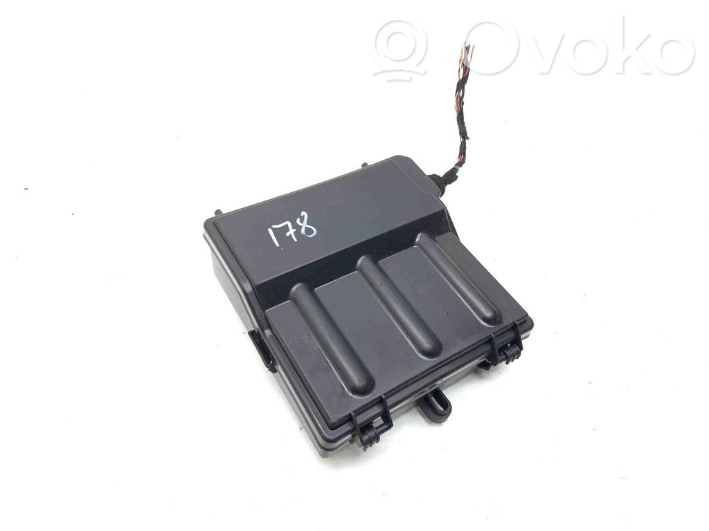 Audi Q5 SQ5 8R Bluetooth modulis 