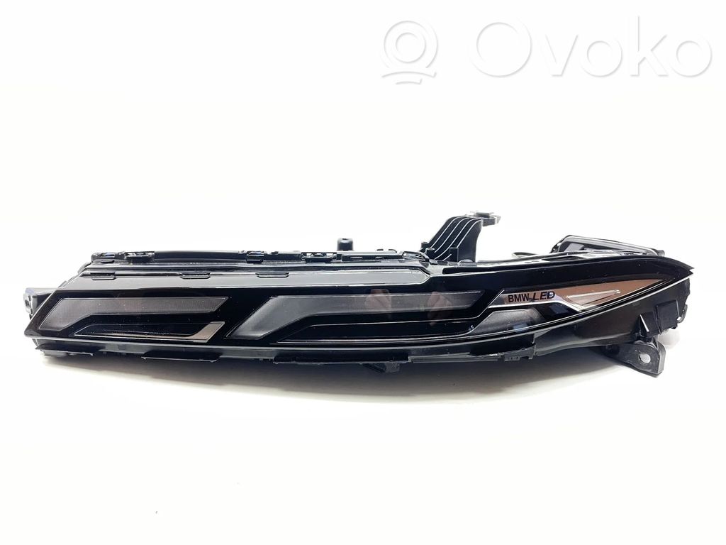 BMW X7 G07 Etu-/Ajovalo 