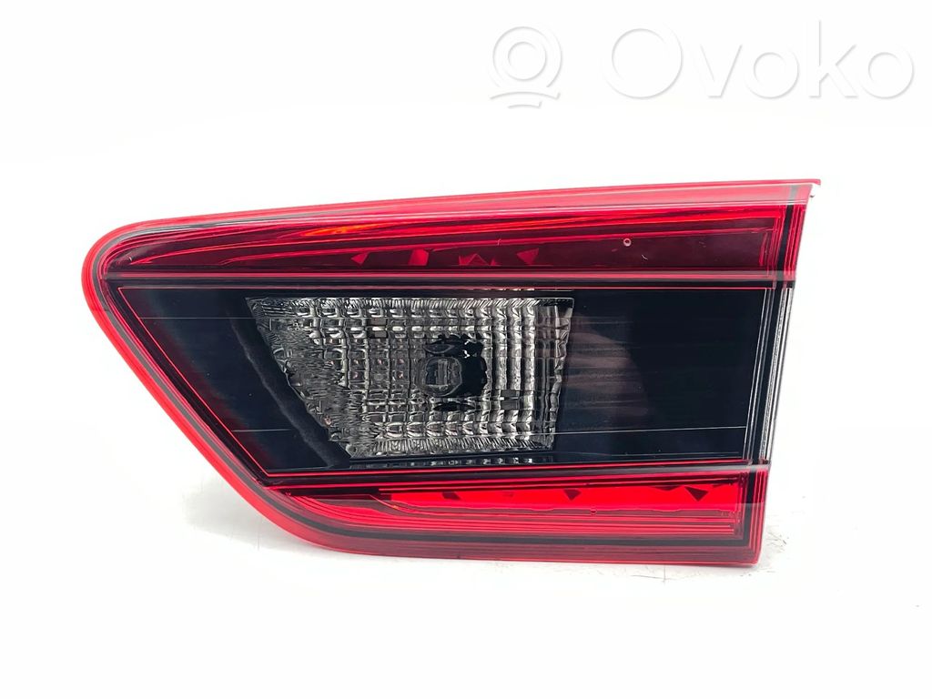 Subaru XV II Takaluukun takavalot 