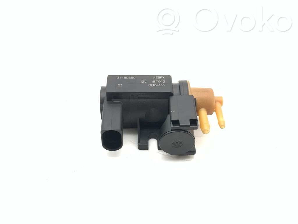 Volvo S90, V90 Supapă vacuum suport motor 