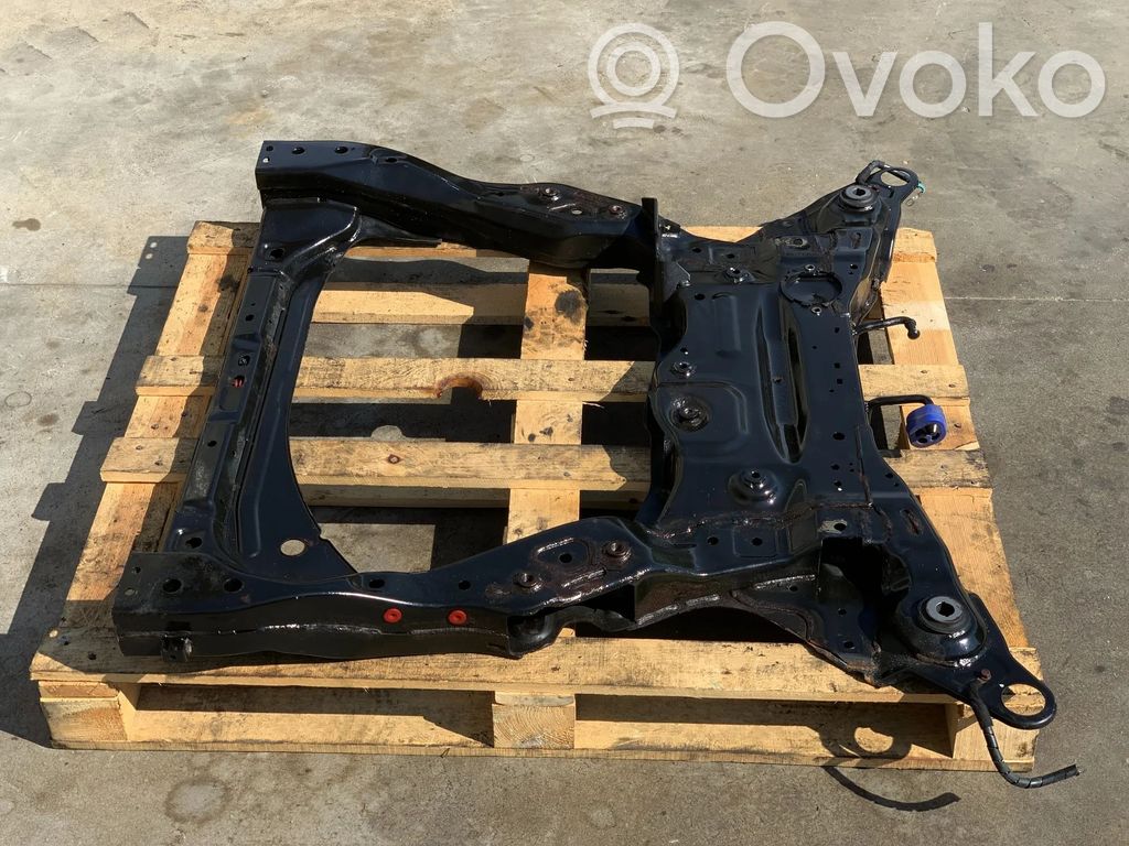 Volvo S90, V90 Priekinis traversas 