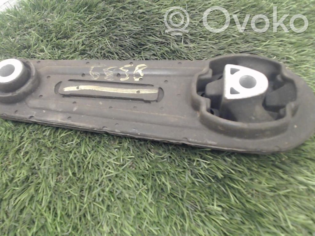 Dacia Logan I Engine mount bracket 