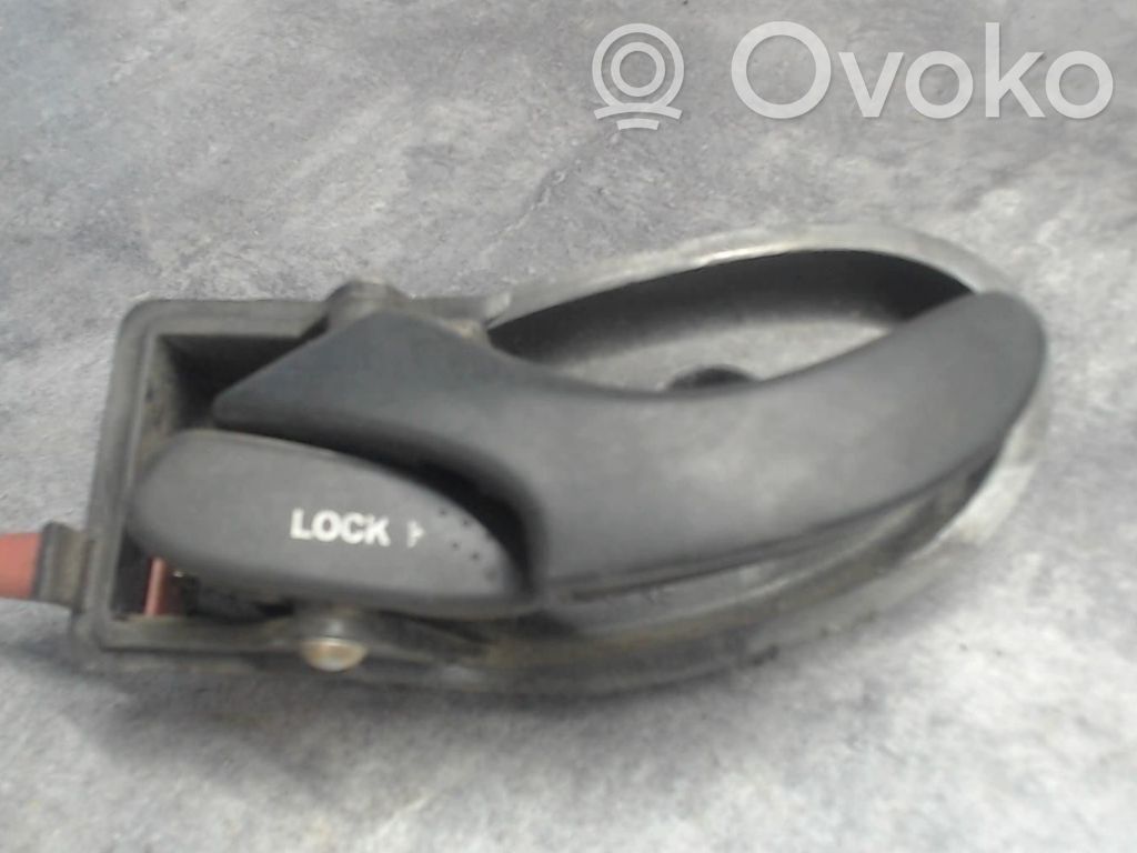 Front door interior handle   4077922