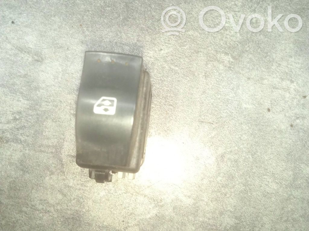 Renault Clio II Electric window control switch 