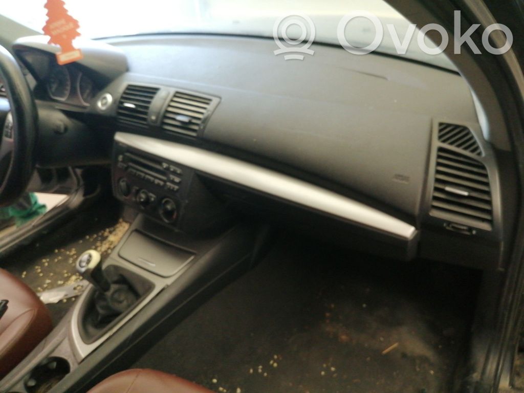 BMW 1 E81 E87 Panelė 