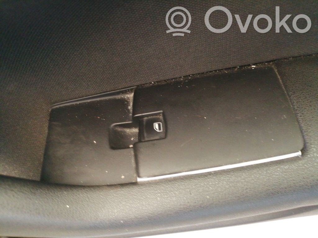 Audi A3 S3 A3 Sportback 8P Electric window control switch 