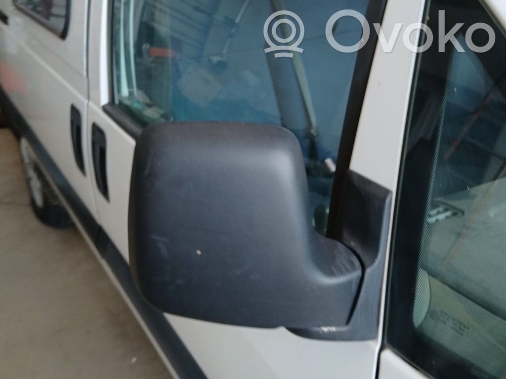 Peugeot Expert Spogulis (mehānisks) 