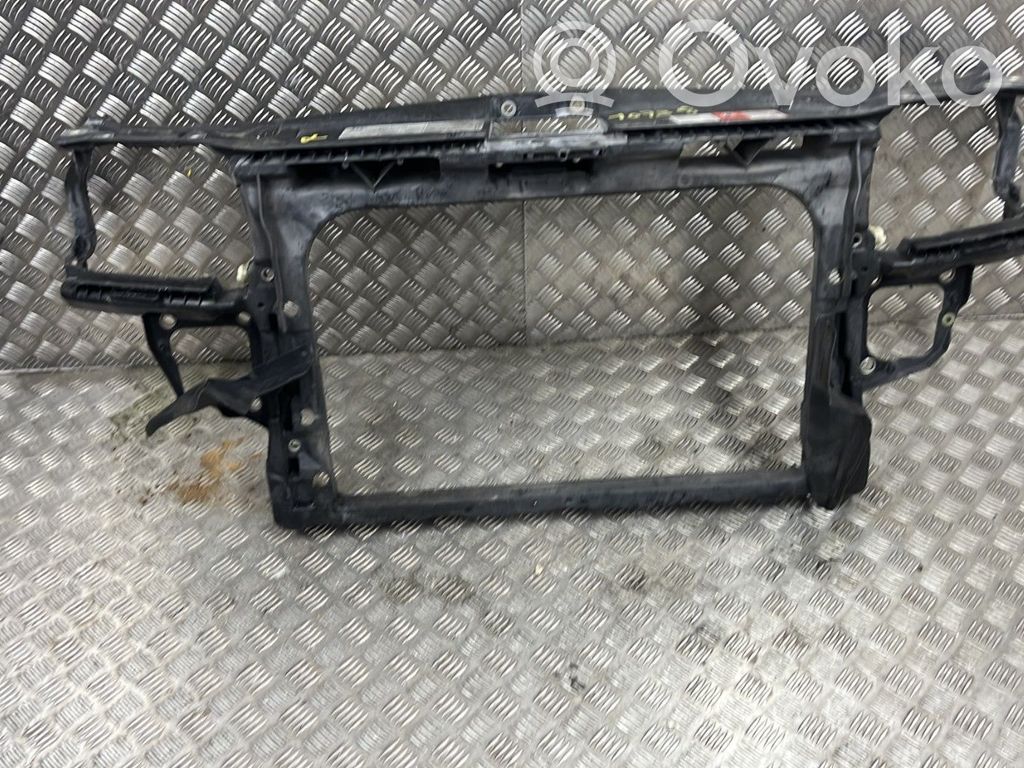 Audi A3 S3 8L Viršutinė dalis radiatorių panelės (televizoriaus) 