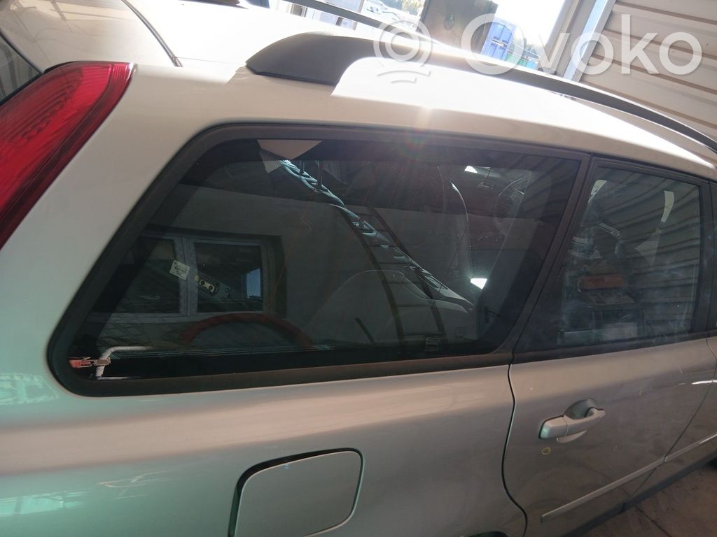 Volvo V50 Rear side window 