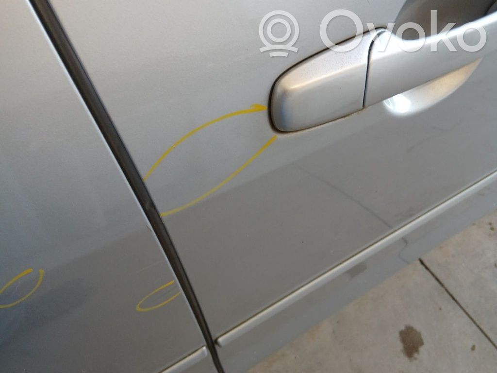 Mazda 5 Front door 