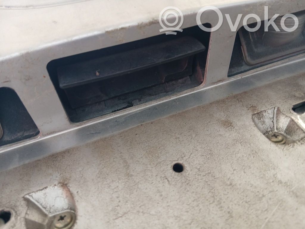 Mazda 5 Tailgate opening switch 