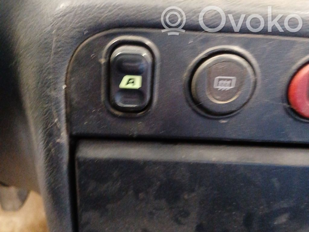 Peugeot Partner Electric window control switch 