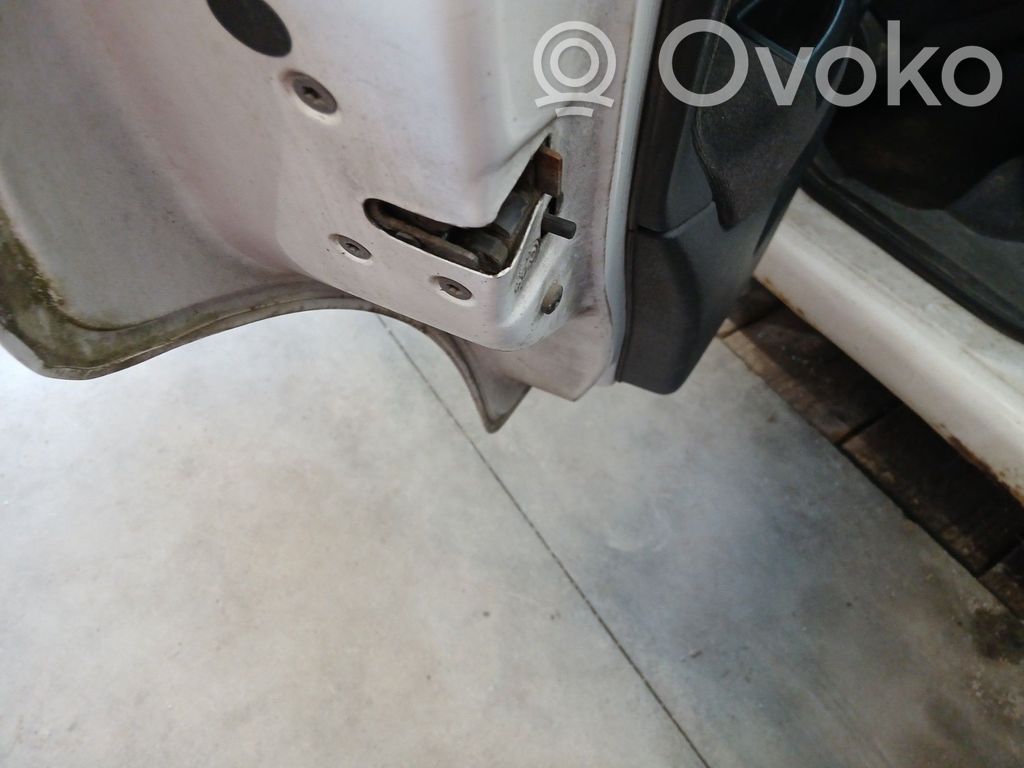 Citroen C3 Takaoven lukko 