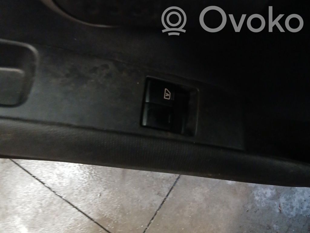 Nissan Micra Electric window control switch 