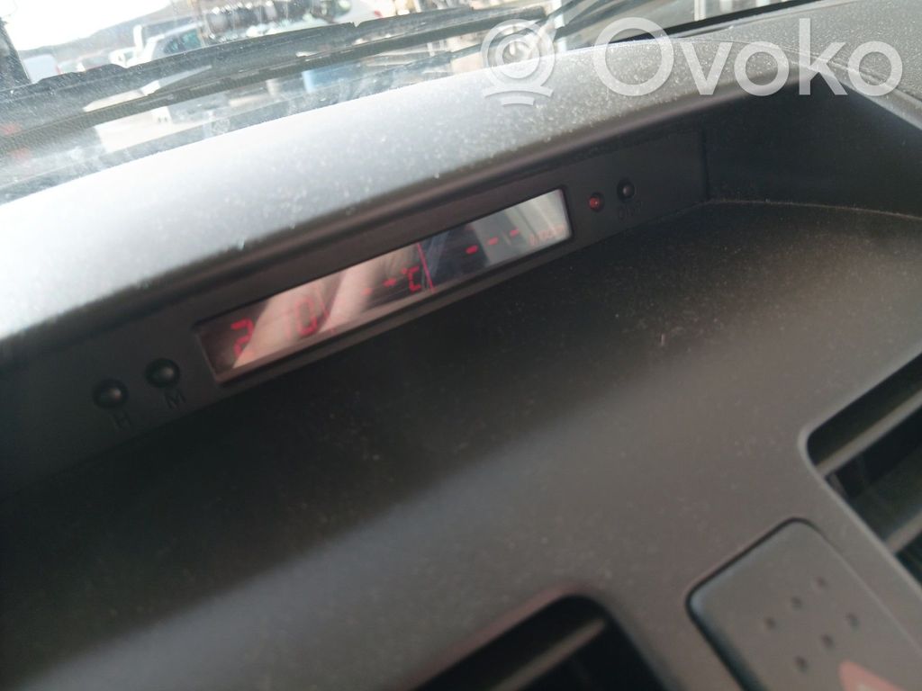 Suzuki SX4 Monitori/näyttö/pieni näyttö 