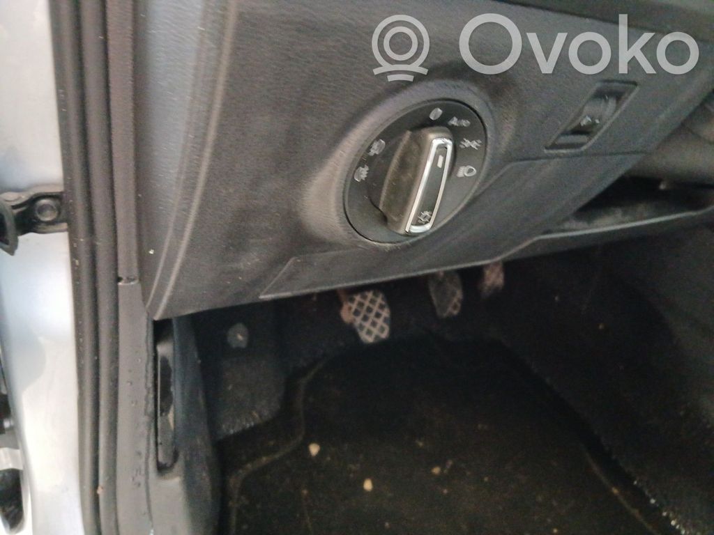 Seat Ibiza V (KJ) Interruptor de luz 