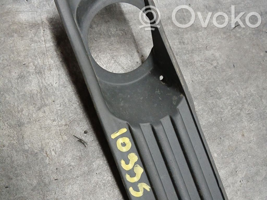 Ford Focus Front fog light trim/grill 