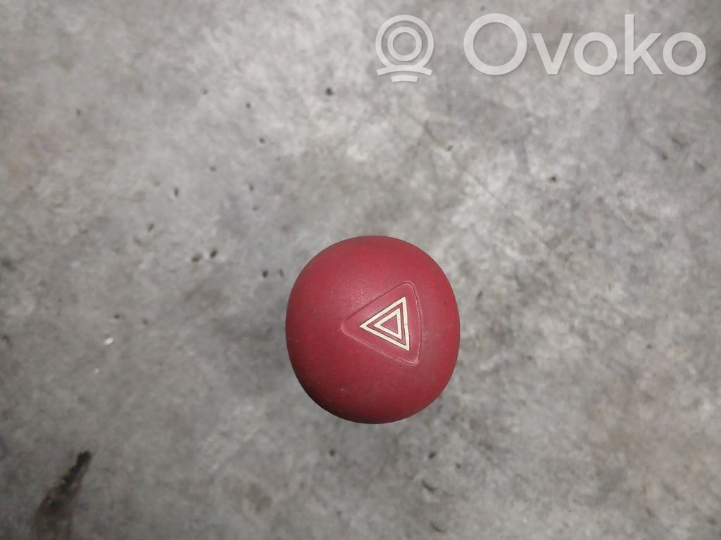 Renault Twingo I Hazard light switch 