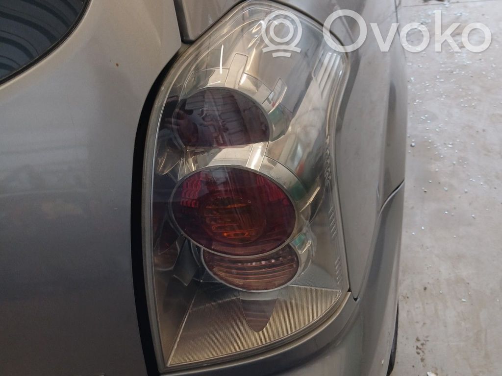 Toyota Corolla Verso E121 Takavalot 