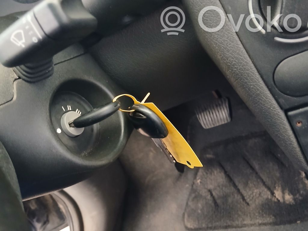Užvedimo spynelė   93172805