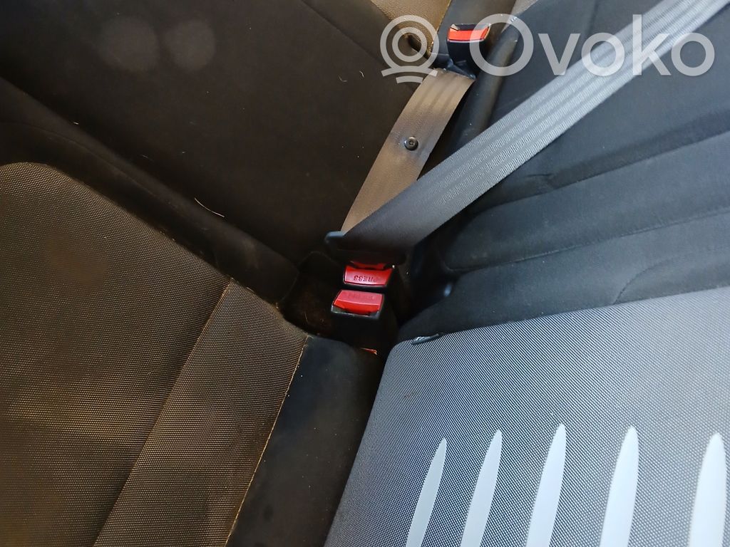 KIA Ceed Takaistuimen turvavyön solki 