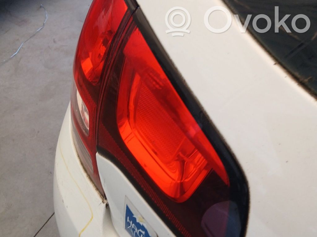 Citroen C3 Luci posteriori del portellone del bagagliaio 