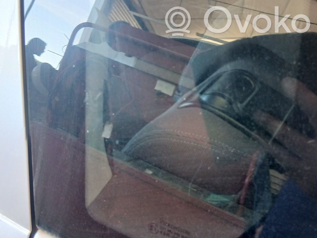Vidrio lateral trasero   DD10639509E