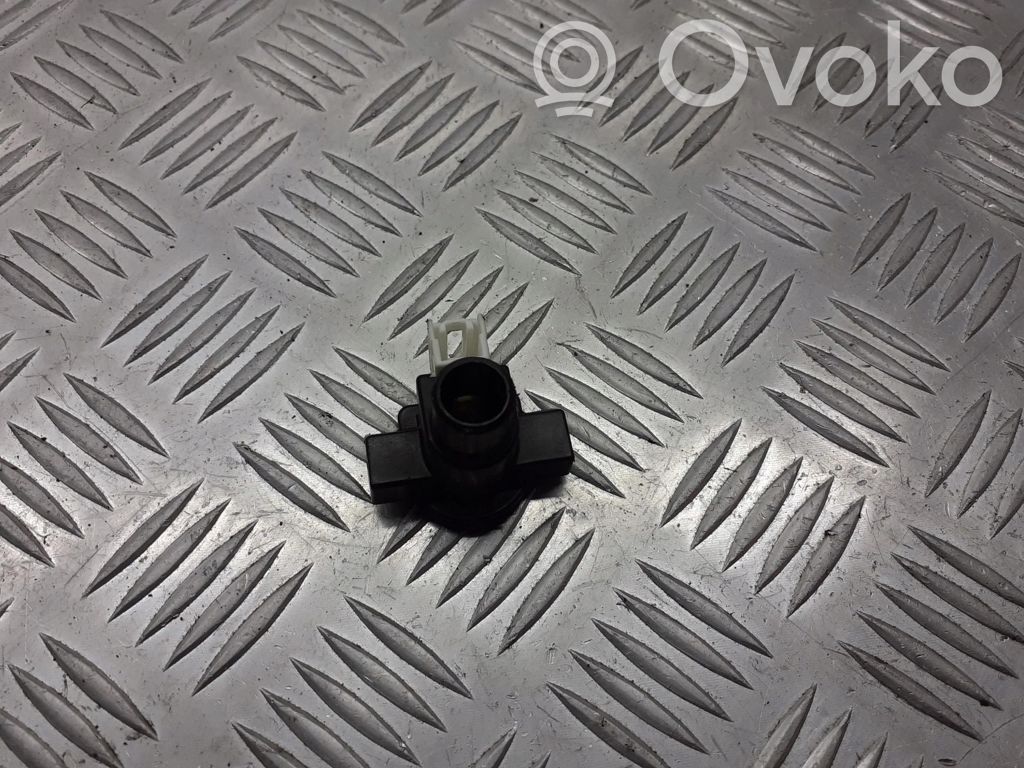 Interior temperature sensor   K7570TA01