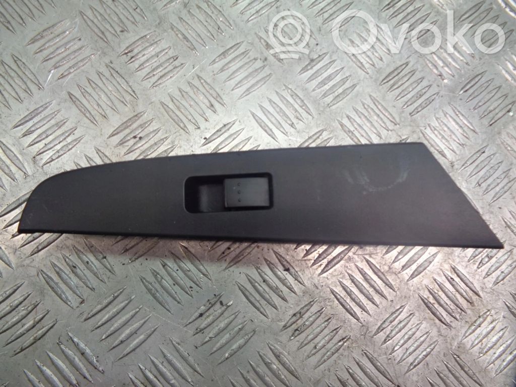 Mazda 3 I Przełącznik / Przycisk otwierania szyb 