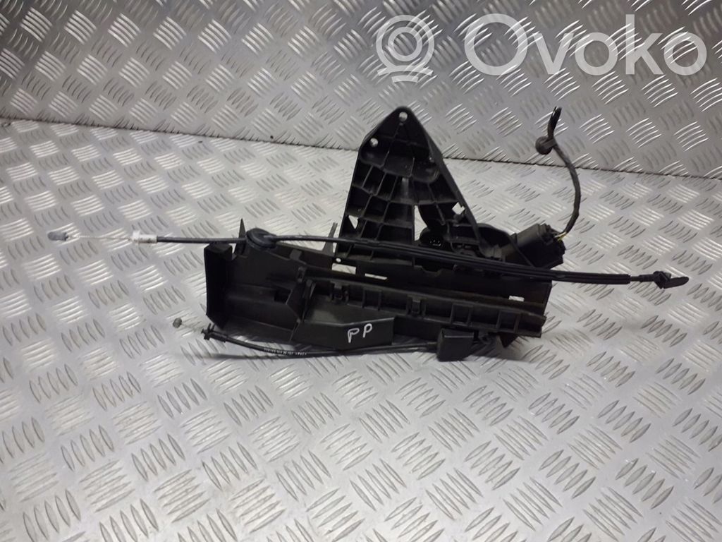 Ford Focus Front door lock 