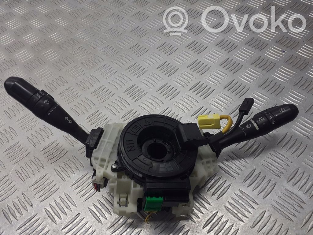 Mitsubishi Colt CZ3 Interruptor del limpiafaros 