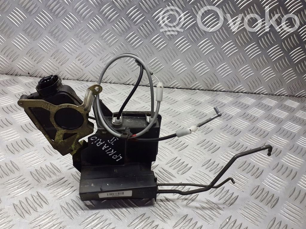 KIA Rio Front door lock 