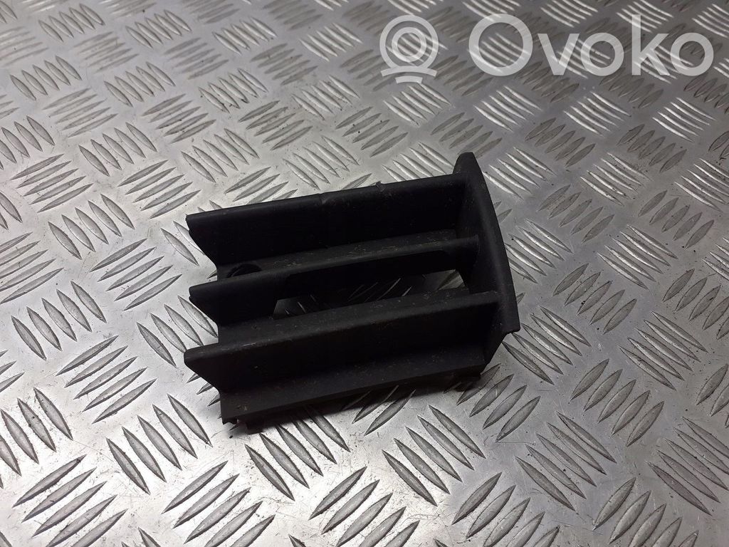 Skoda Octavia Mk2 (1Z) Abdeckung Deckel Abschleppöse vorne 