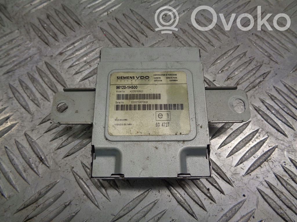 Steuergerät USB   961201H500