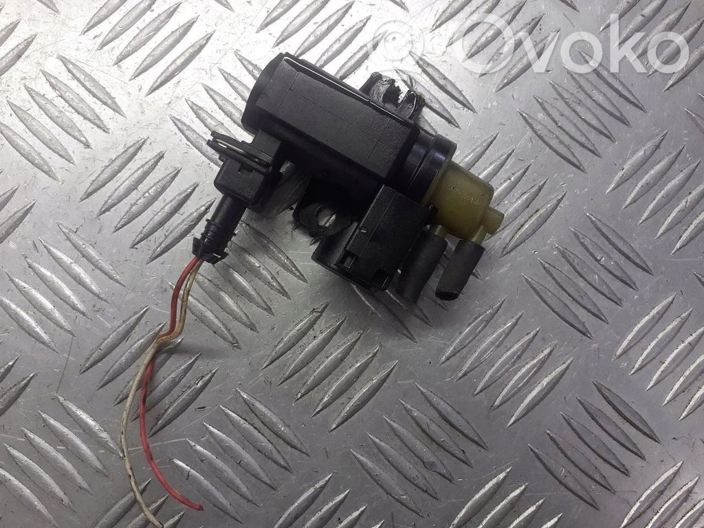 Válvula de vacío (Usadas)   898105656170308500