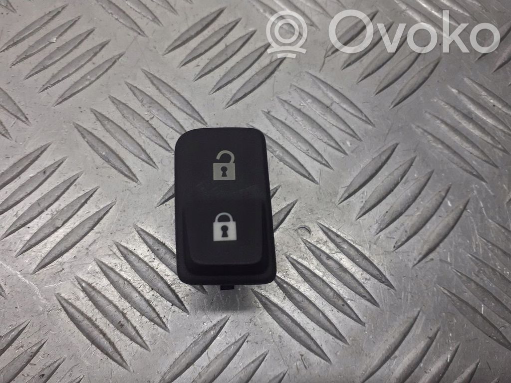 Volvo V50 Silniczek / Siłownik zamka centralnego 