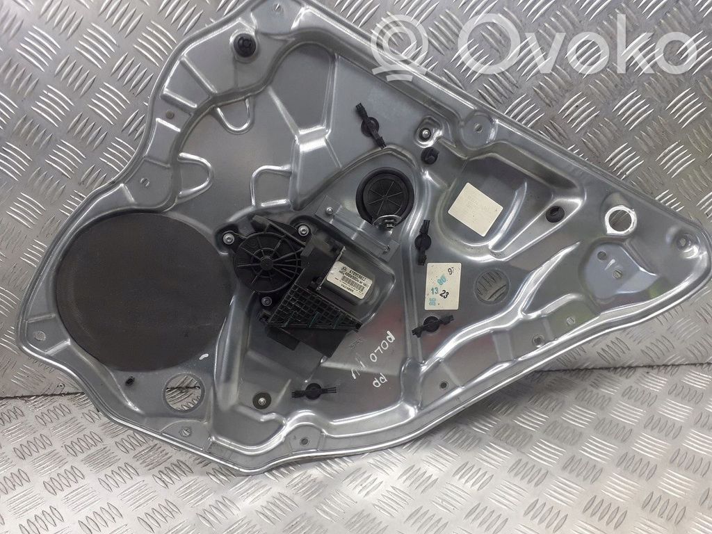 Volkswagen Polo IV 9N3 Alzacristalli della portiera posteriore con motorino 
