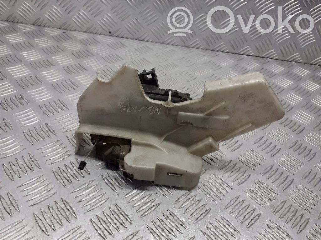 Volkswagen Polo IV 9N3 Serratura portiera posteriore