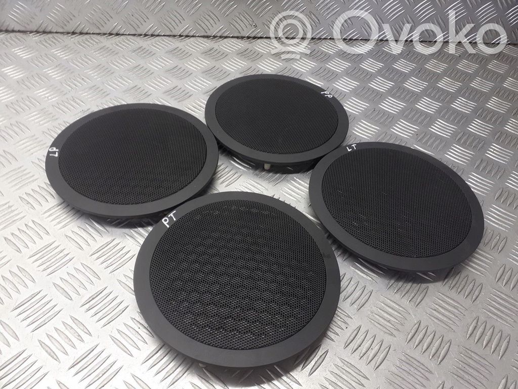 Seat Leon (1P) Cache enceinte centrale 