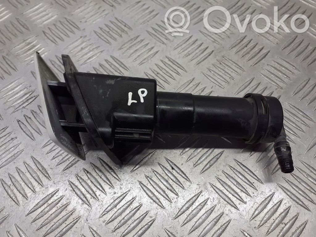 Nissan Primera Buse de lave-glace