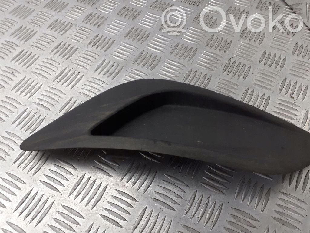 Ford Focus Etupuskurin alempi jäähdytinsäleikkö 